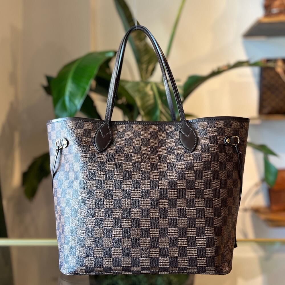 LOUIS VUITTON Damier Ebene Neverfull MM